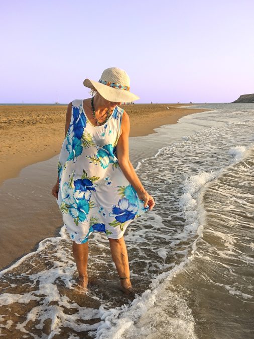 mekot ale A-linjainen kukkamekko | A-linje blommig klänning