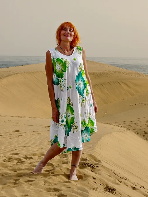 kukkamekko vihreä A-linjainen kukkamekko | A-linje blommig klänning